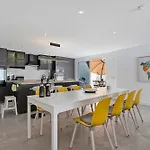 Villa Pacifica *